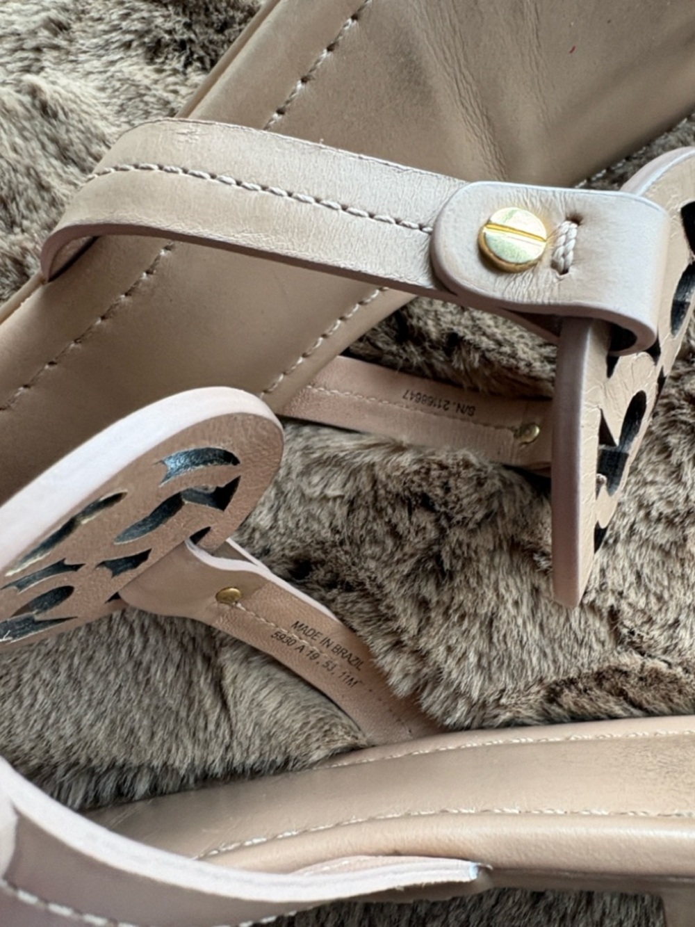 Tory Burch Light Makeup Leather Miller Thong Sandals - Picture 2 of 5